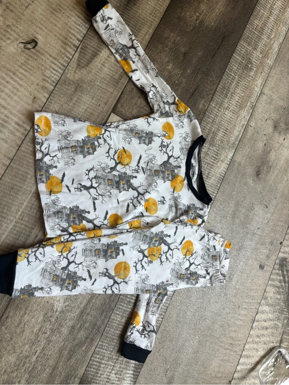 Kids Halloween Haunted House Pajama Set - White, Yellow, Gray